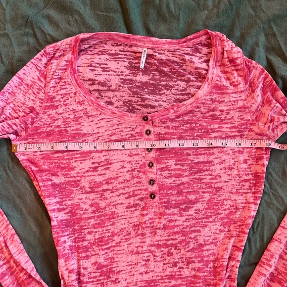 Vintage Y2K  Pink Henley Long Sleeve Top - Picture 5 of 5